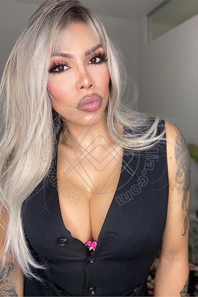 Foto 39 di Karina Becker transexescort Bologna