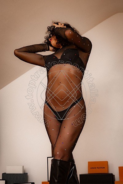 Foto 4 di Samantha Dumont transexescort Riccione