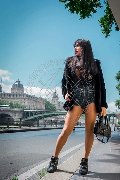 Foto 3 di Ruby De Oliveira transexescort Parigi