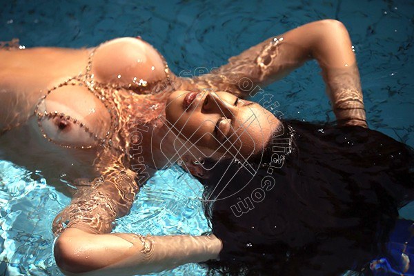 Foto 18 di Anna Hickhiman Pornostar transexescort Catanzaro