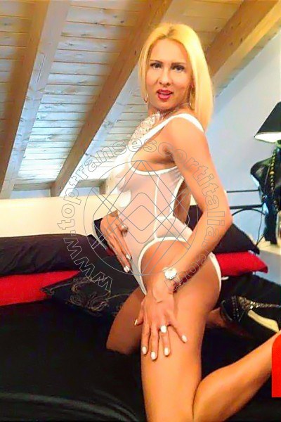 Foto 40 di Lynda transexescort Brescia