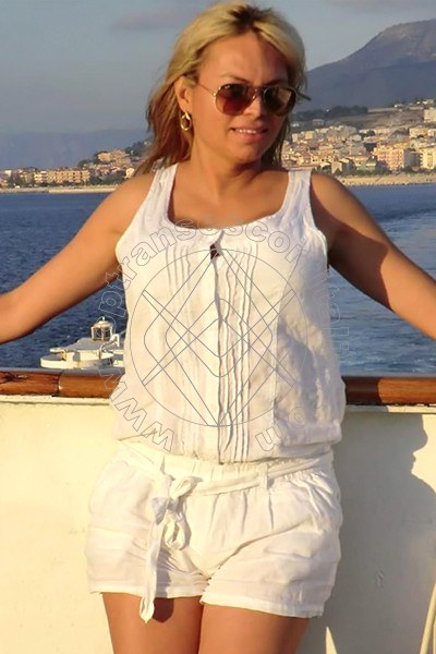 Foto 24 di Karolina Colombiana transexescort Solingen