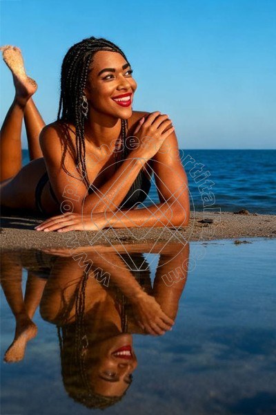 Foto 99 di Mariah Massage transexescort Brindisi