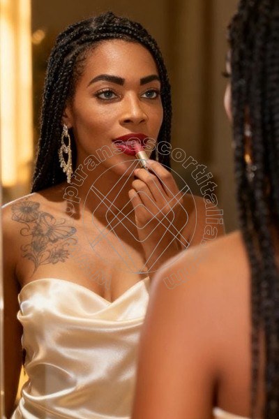 Foto 81 di Mariah Massage transexescort Brindisi