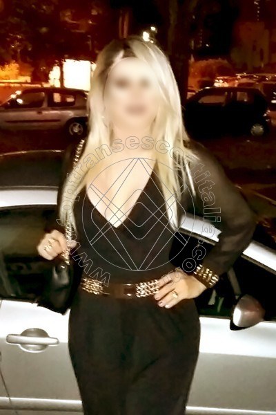 Foto 2 di Sexy Thays transexescort Francavilla Fontana