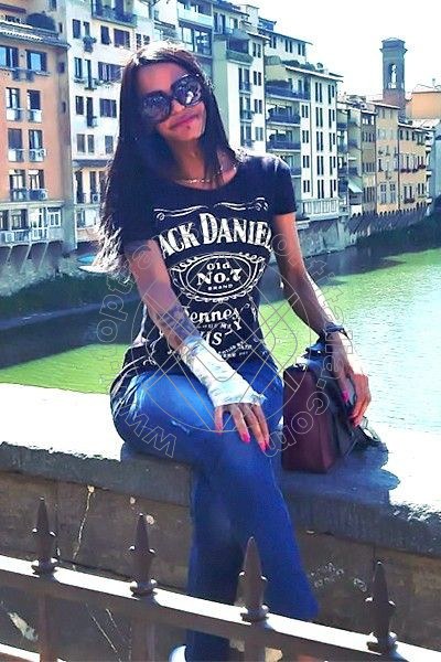Foto 30 di Lucrezia Hikman transexescort Prato
