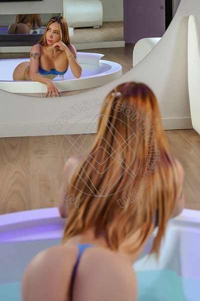 Foto 12 di Fernanda transexescort Rende