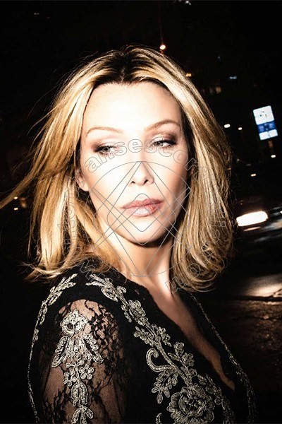 Foto 1 di Mary Ts transexescort Frankfurt Am Main