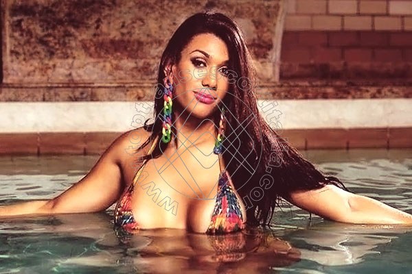 Foto 48 di Sabrina Sampaio transexescort Crotone