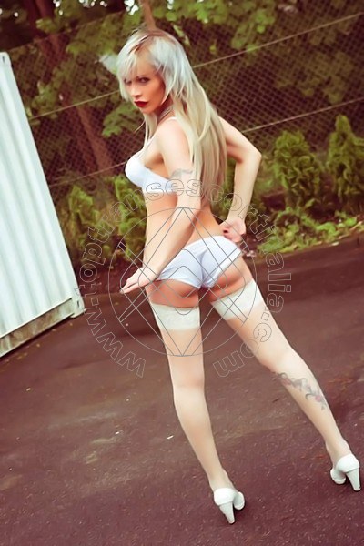 Foto 35 di Carolina Sensuale transexescort Hannover