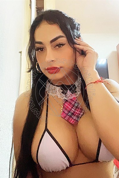 Foto 2 di Gisselle transexescort Madrid
