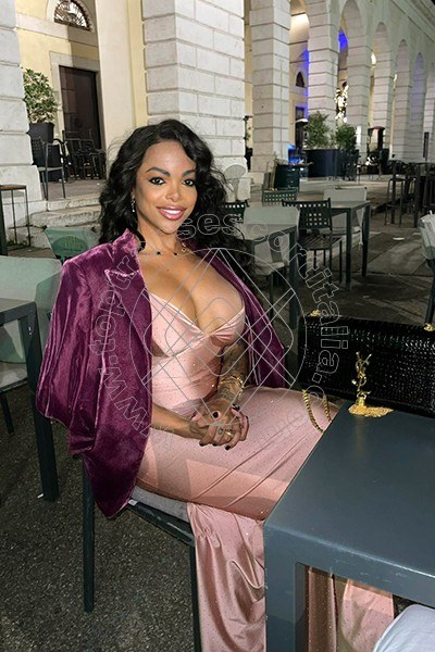 Foto 5 di Milena Miranda transexescort Brescia