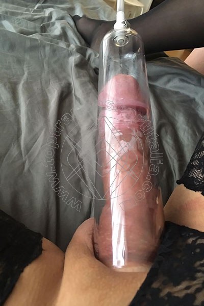 Foto hot 16 di Monisa Vanboc transexescort Anversa