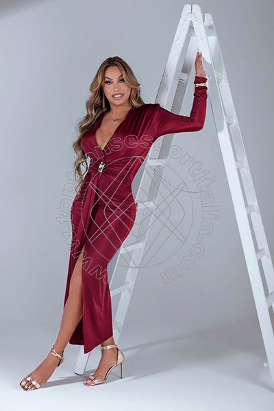 Foto 18 di Bianca Sales transexescort Milano