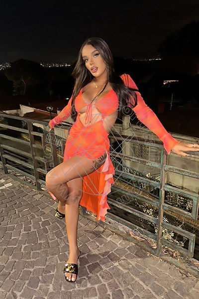 Foto 112 di Angel Loren transexescort Londra