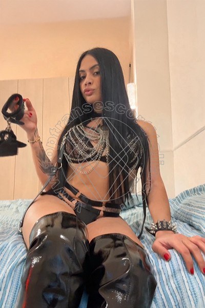 Foto 15 di Camilla transexescort Roma