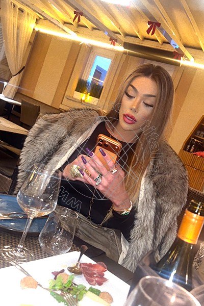 Foto 42 di Ellena Bittencourt transexescort Roma