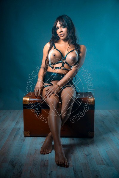Foto 5 di Dayanah transexescort Enna