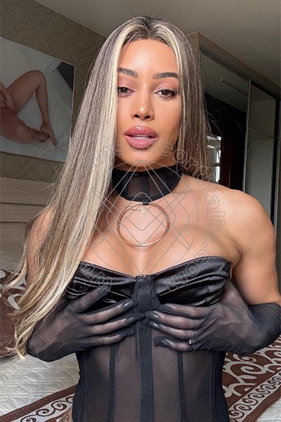 Foto 18 di Iris Araujo transexescort Brescia