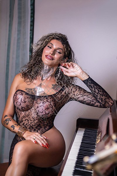 Foto 45 di Sabrina Prezotte Pornostar transexescort Milano