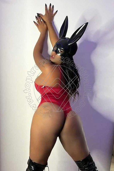 Foto hot 6 di Samantha Bambolina transexescort Roma