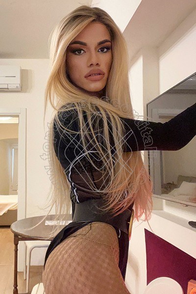 Foto 366 di Rafaella Menicucci Xxl transexescort Milano