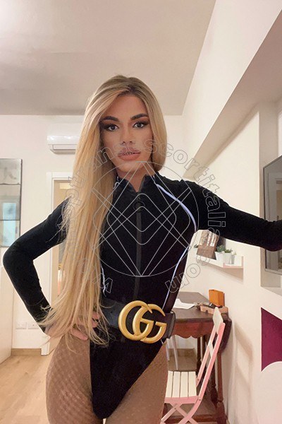 Foto 364 di Rafaella Menicucci Xxl transexescort Milano