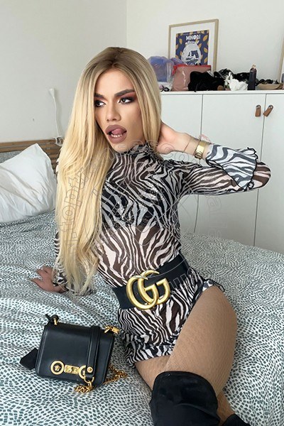Foto 386 di Rafaella Menicucci Xxl transexescort Milano