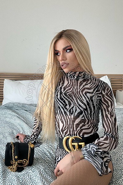 Foto 385 di Rafaella Menicucci Xxl transexescort Milano