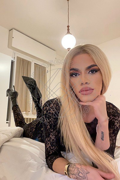 Foto 357 di Rafaella Menicucci Xxl transexescort Milano