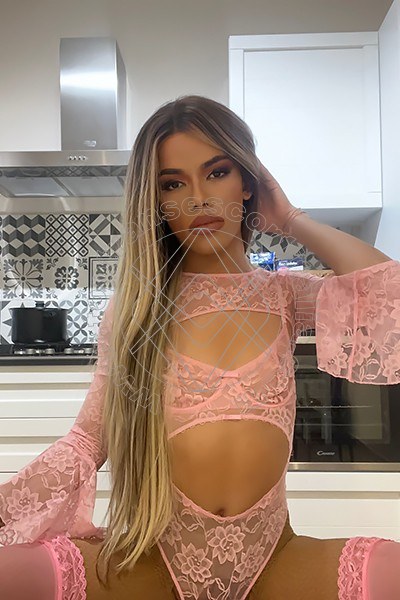 Foto 339 di Rafaella Menicucci Xxl transexescort Milano