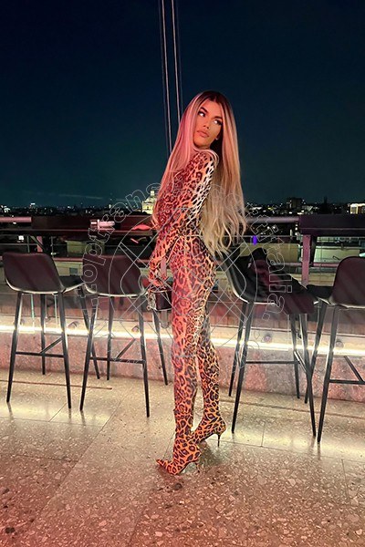 Foto 325 di Rafaella Menicucci Xxl transexescort Milano
