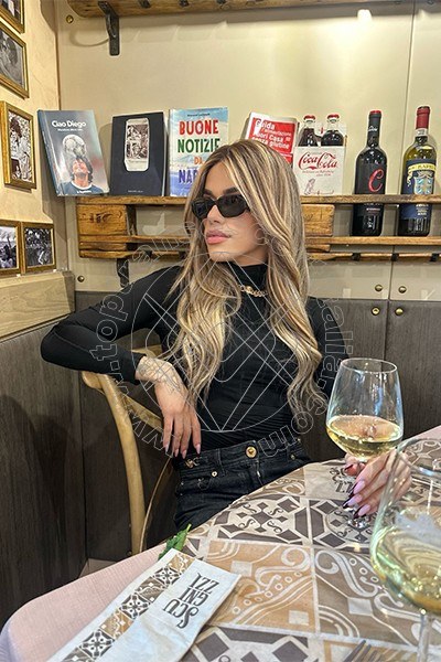 Foto 141 di Rafaella Menicucci Xxl transexescort Milano