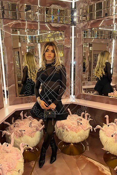 Foto 124 di Rafaella Menicucci Xxl transexescort Milano