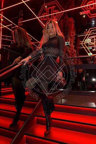 Foto 120 di Rafaella Menicucci Xxl transexescort Milano