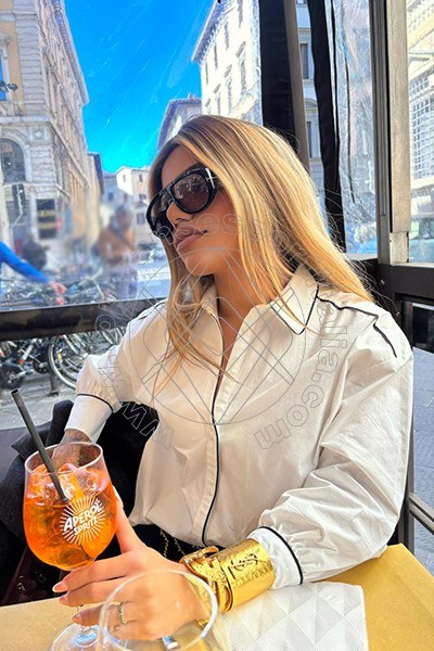 Foto 20 di Rafaella Menicucci Xxl transexescort Milano
