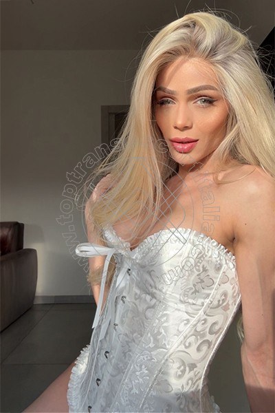 Foto 45 di Fernanda Ambrosio transexescort Milano