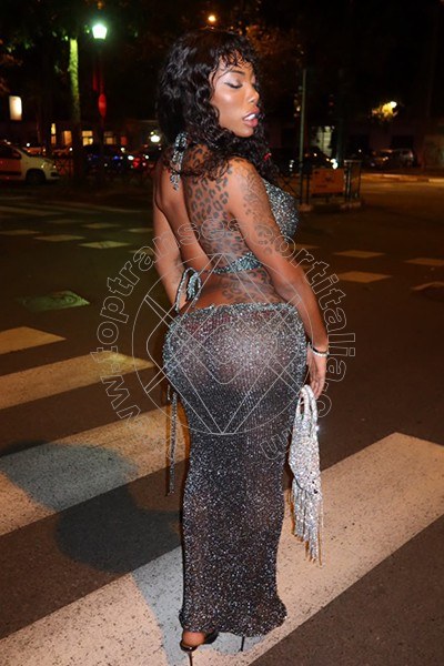 Foto 3 di Campbell transexescort Milano