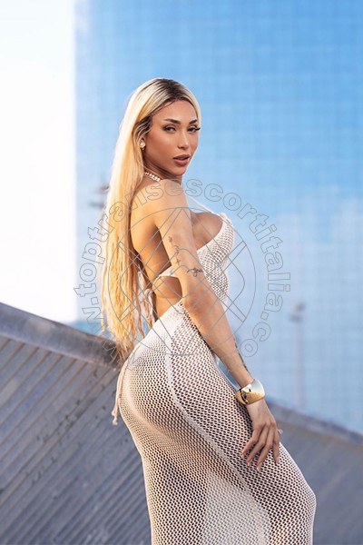 Foto 28 di Karollayne arruda transexescort Milano
