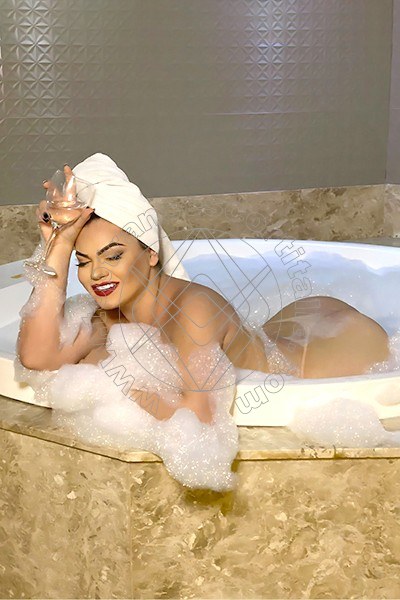 Foto 42 di Isabella Cavalcante transexescort Torino