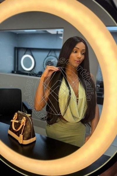 Foto 110 di Karina Rios Pornostar transexescort Alba