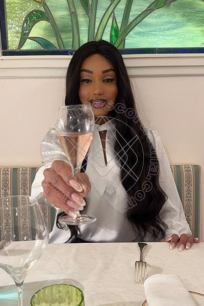 Foto 37 di Karina Rios Pornostar transexescort Alba