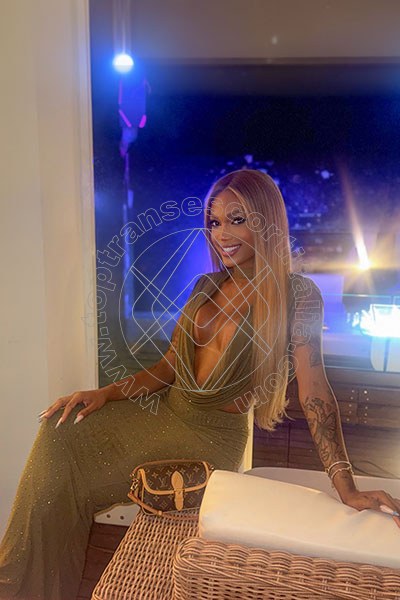Foto 3 di Antonella Veloso transexescort Varese