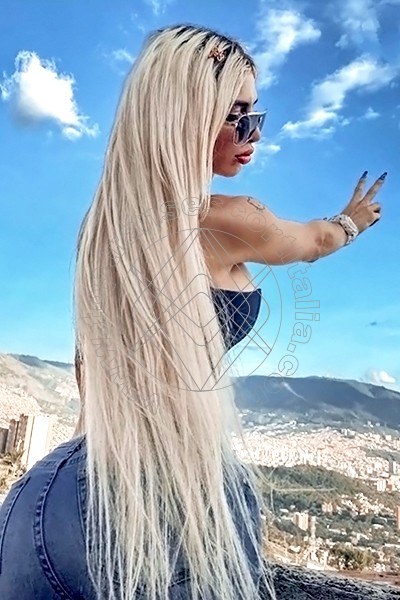 Foto 5 di Kim zuluaga transexescort Malta