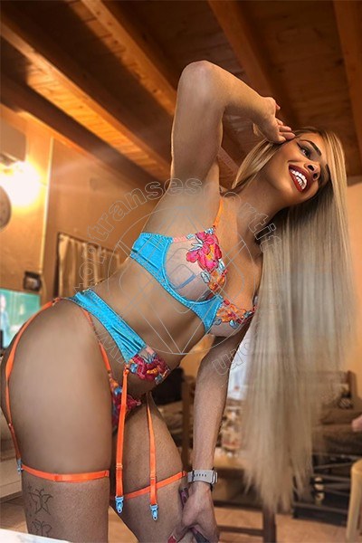 Foto 18 di Vitoria Evans transexescort Forlì