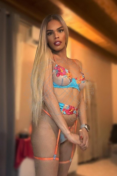 Foto 17 di Vitoria Evans transexescort Forlì