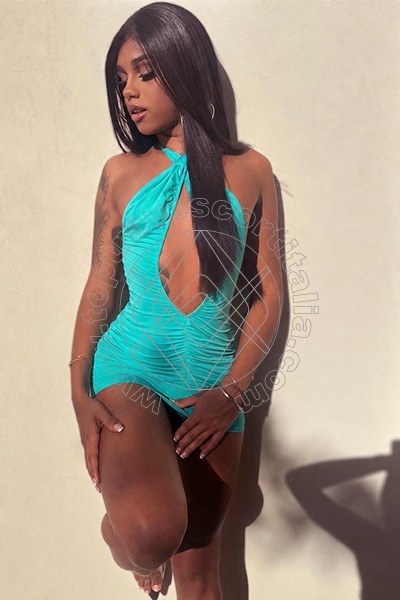 Foto 2 di Giulia Hott transexescort Torino