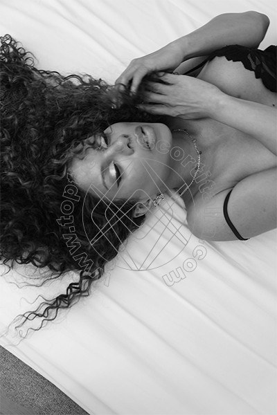 Foto 14 di Tazia Duran transexescort Roma