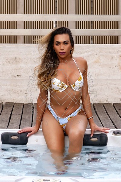 Foto 101 di Nina La Vera Dea transexescort Ginevra