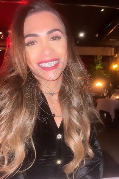Foto 86 di Nina La Vera Dea transexescort Ginevra